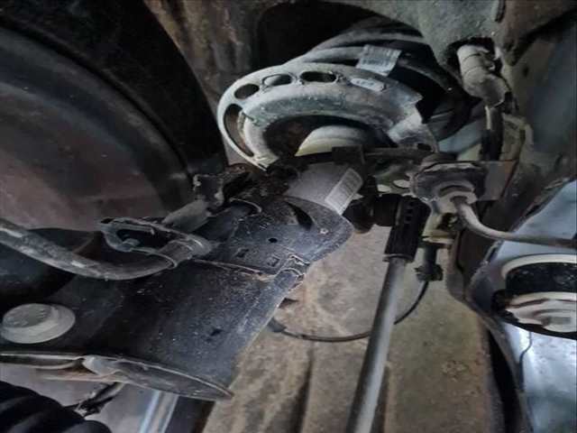 Foto 2ª: Amortiguador Delantero Derecho Ford Focus ST-LINE 155CV 114KW [M0DC] (2024)
