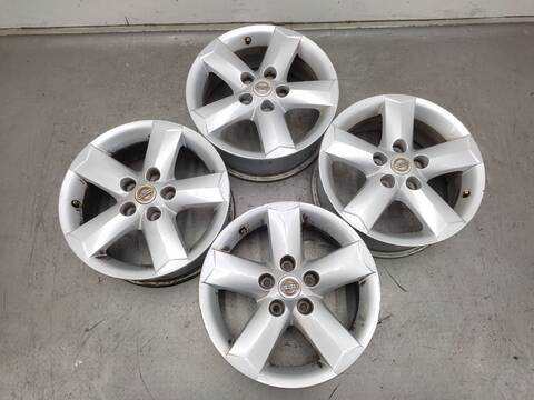 Juego LLantas Nissan Qashqai 2.0 141CV 104KW