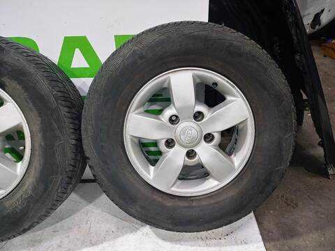 Foto 2ª: Juego LLantas Kia Sorento 2.5 CRDI 170CV [D4CB] (2002)