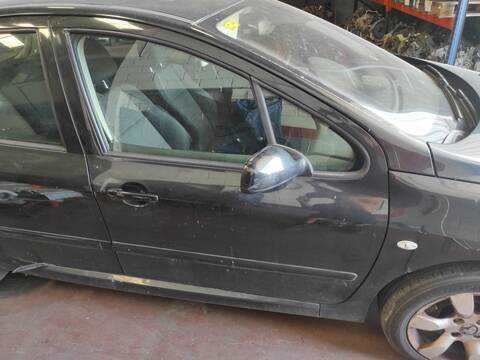 Puerta Delantera Derecha Peugeot 307 9HY BERLINA