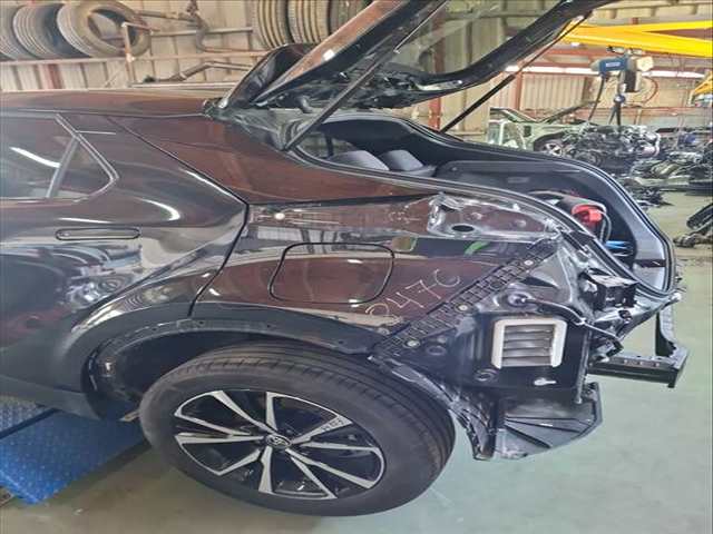 Aleta Trasera Izquierda Toyota CHR 2.0 HYBRID MAXH21L) 150CV 111KW