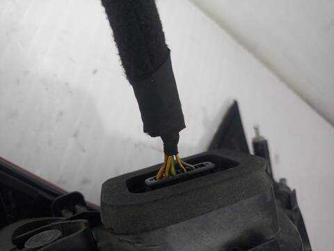 Foto 2ª: Piloto Trasero Izquierdo Peugeot 3008 STYLE 114CV (2009)