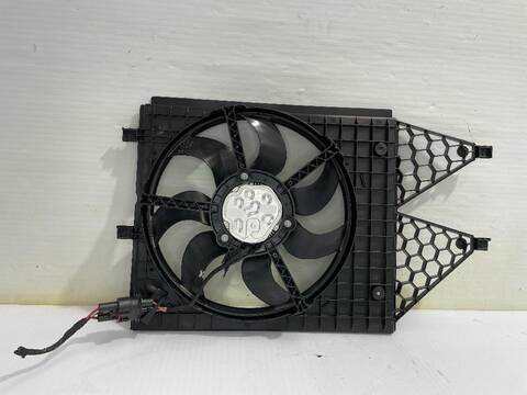 Foto 2ª: Electroventilador Volkswagen Polo ADVANCE BLUEMOTION 90CV [CUSB] (2014)