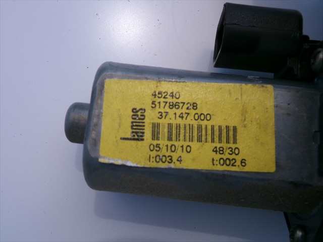 Foto 2ª: Elevalunas Eléctrico Delantero Derecho Fiat Punto 1.3 JTD 2006-2012 [199A2000] (2011)
