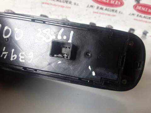 Foto 3ª: Botonera Elevalunas Ford Mondeo GHIA 2.0 TDCI CAT 140CV (2007)