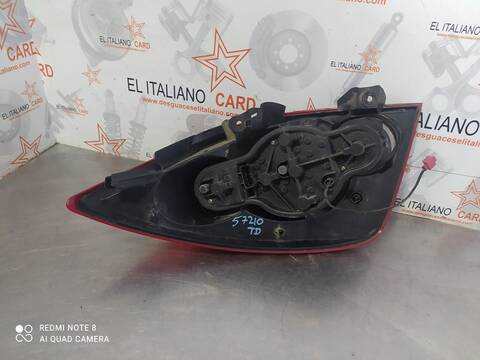 Foto 3ª: Piloto Trasero Derecho Nissan Primera ACENTA BERLINA 120CV 88KW [F9Q] (2005)