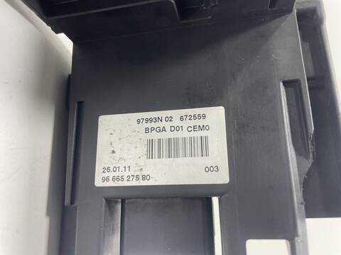 Foto 2ª: Caja Reles Fusibles Citroen C4 9HR PICASSO (2011)