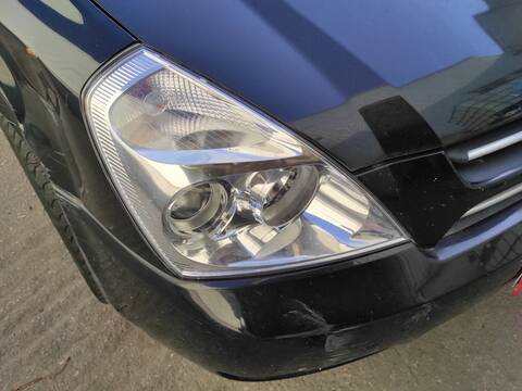 Faro Derecho Kia Carnival J3
