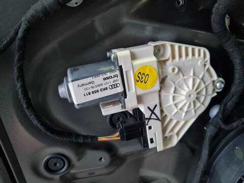 Elevalunas Manual Trasero Izquierdo Audi A4 BASICO 143CV 105KW