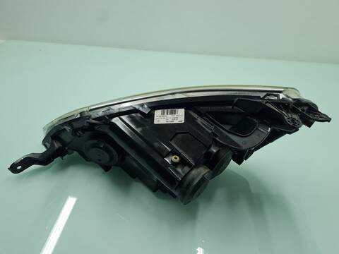 Foto 3ª: Faro Derecho Citroen Jumpy HDI 90 27 L1H1 FURG. 90CV 66KW [9HU] (2007)