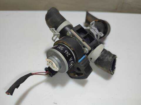 Foto 3ª: Bomba de Agua Mercedes Clase C 160 VERSION INDEFINIDA
