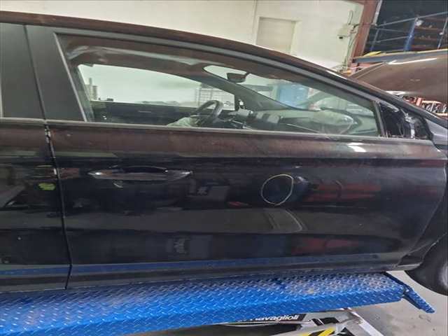 Foto 1ª: Puerta Delantera Derecha Mg 3 ZP2A - AB1PA 116CV 85KW [15FCD] (2025)