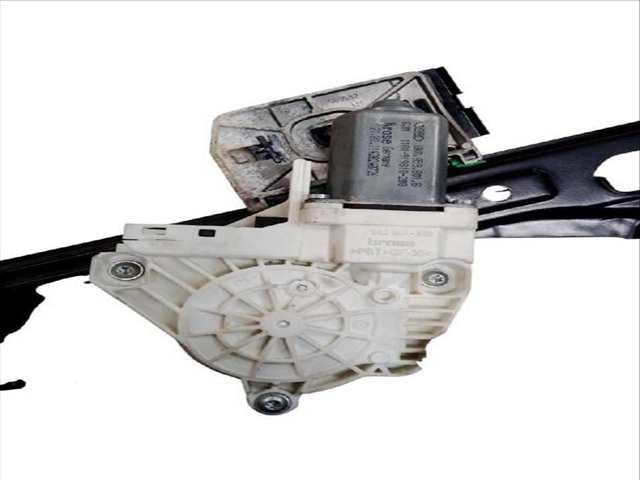 Foto 3ª: Elevalunas Manual Trasero Derecho Audi A7 3.0 TDI QUATTRO (2010)