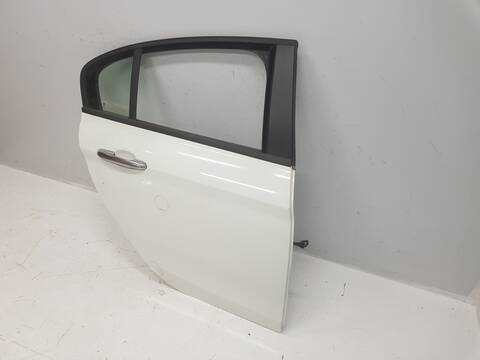 Foto 2ª: Puerta Trasera Derecha Fiat Tipo HATCHBACK LOUNGE