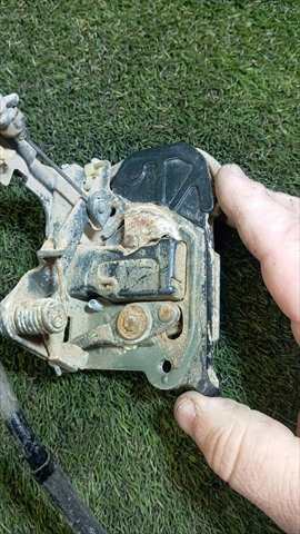 Foto 2ª: Cerradura Maletero Portón Toyota 4 Runner 3.0 T DIESEL (1993)