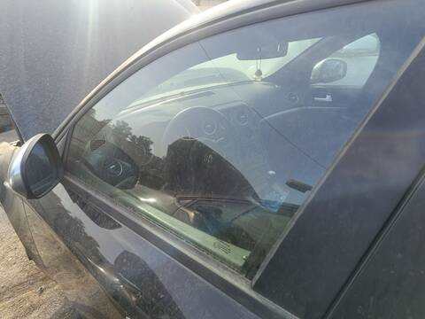 Luna Delantera Izquierda Alfa Romeo 159 939B4000