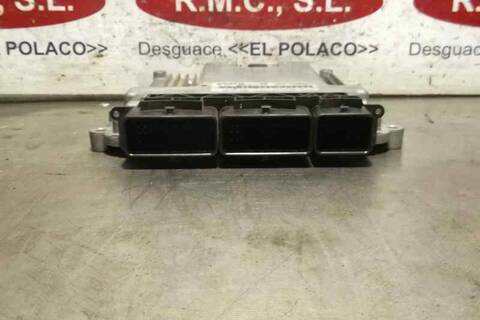 Foto 4ª: Centralita Motor ECU Renault Clio AUTHENTIQUE 75CV 55KW [K9K C6] (2015)