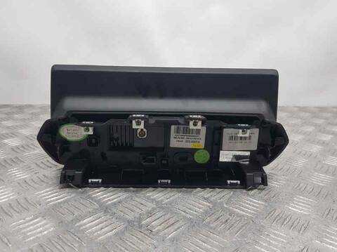 Foto 3ª: Sistema GPS Peugeot 2008 ALLURE 102CV 75KW [YH01] (2020)