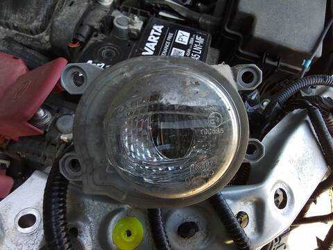 Foto 3ª: Faro Antiniebla Delantero Izquierdo Toyota Corolla 1.8 98CV 72KW [2ZRFXE] (2022)