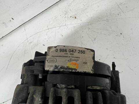Foto 2ª: Alternador Volkswagen Transporter T5 COMBI FURGONETA [AXC] (2005)