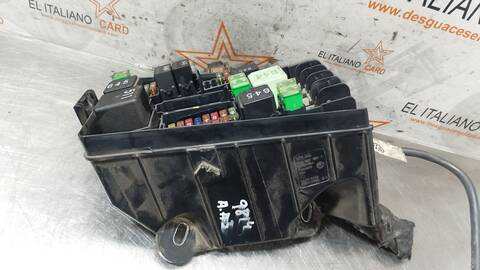 Caja Reles Fusibles Audi A3 AMBIENTE 110CV 81KW