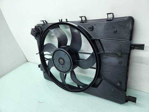 Foto 3ª: Electroventilador Opel Astra COSMO 110CV 81KW [A17DTR] (2011)