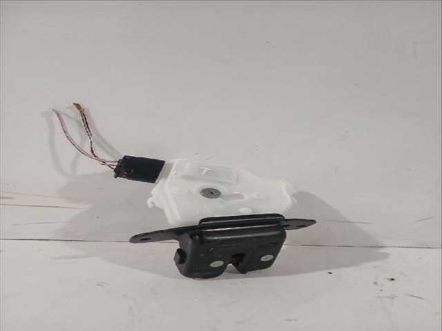 Foto 3ª: Cerradura Maletero Portón Toyota Yaris ACTIVE 112CV [2NRFKE] (2017)