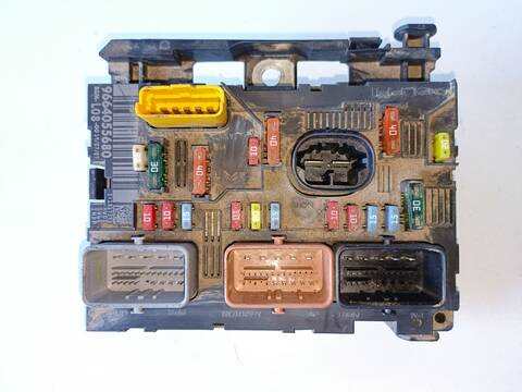 Caja Reles Fusibles Citroen C4 9HZ PICASSO
