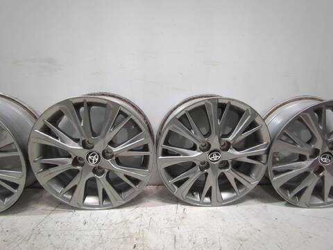 Foto 2ª: Juego LLantas Toyota Yaris ACTIVE 112CV [2NRFKE] (2017)