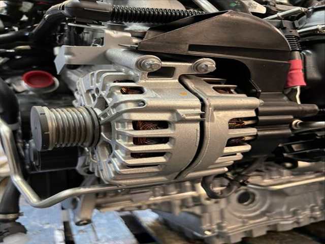 Foto 2ª: Alternador Rolls Royce Cullinan 571 - 600 CV [N74B68A N74] (2022)