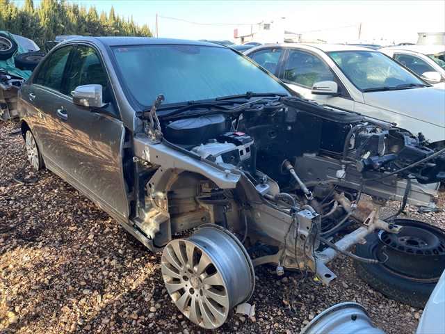 Foto 2ª: Puerta Delantera Derecha Mercedes Clase C 220 2.0 CDI 170CV [646811] (2007)