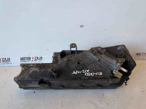 Foto 2ª: Deposito AdBlue Citroen C4 SX 1.6 HDI FAP 111CV