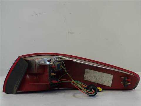 Foto 2ª: Piloto Trasero Izquierdo Peugeot 607 2.2 HDI 136CV [D/ 4HX] (2001)
