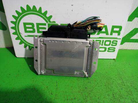 Foto 3ª: Centralita Motor ECU Kia Sorento 2.5 CRDI CAT 140CV 103KW [D4CB] (2005)