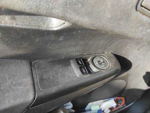 Botonera Elevalunas Ford Transit XWCB