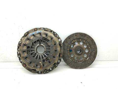 Foto 1ª: kit Embrague Bmw Serie 1 114 118D BERLINA 143CV 105KW [N47D20A] (2008)