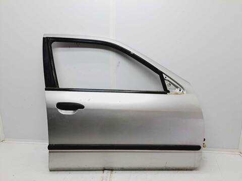 Puerta Delantera Derecha Nissan Primera BERLINA 99CV 73KW