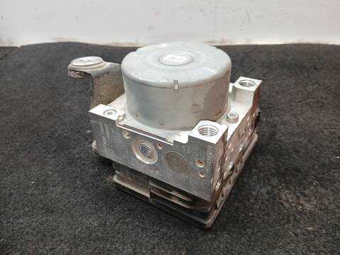 Foto 2ª: Abs Ford Mondeo 2.0 TDCI HATCHBACK 150CV 110KW [T7CA,T7CC,T7CD,T7CE,T7CF,T7CN,T7CP,T7CQ] (2015)