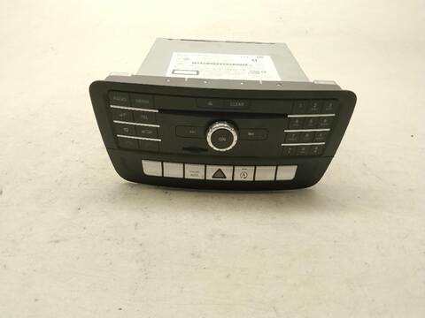 Foto 1ª: Sistema Audio Radio CD Mercedes Clase A 140 A 200 CDI - D 176.008) [OM 651.930] (2012)