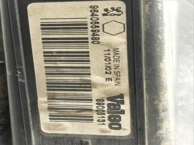Foto 4ª: Faro Derecho Peugeot 206 XR BERLINA 75CV 55KW [KFW] (2002)