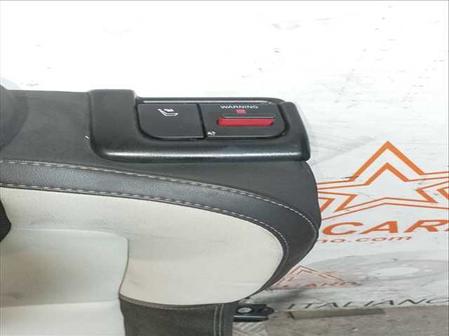 Foto 4ª: Asientos Traseros Volvo V40 R-DESIGN MOMENTUM 150CV 110KW [D5204T6] (2013)