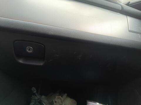 Guantera Jaguar XF PURE 179CV 132KW