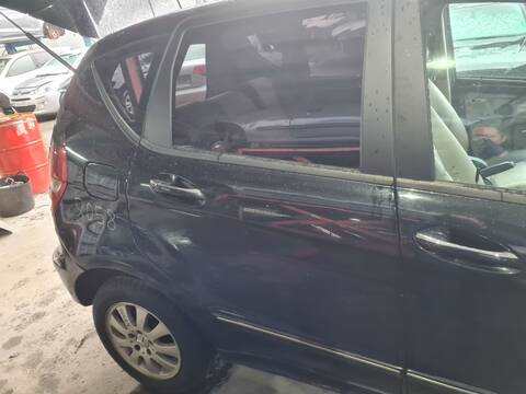 Foto 1ª: Puerta Trasera Derecha Mercedes Clase A 140 A 180 CDI 169.007) 109CV 80KW [640940] (2005)
