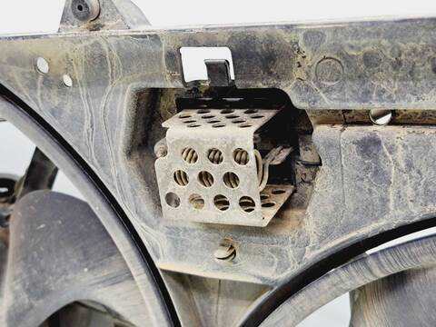 Foto 2ª: Electroventilador Ford Focus 1.6 16V CAT BERLINA 100CV 74KW [FYDB] (2002)