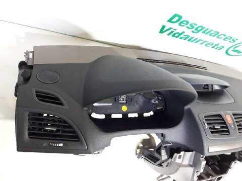 Foto 3ª: Kit Airbag Renault Megane EXPRESSION BERLINA 101CV 74KW III BERLINA 5 P [K4M848] (2009)