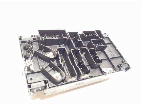 Foto 3ª: Caja Reles Fusibles Subaru Impreza 1.6 CAT 114CV 84KW [FB16] (2013)