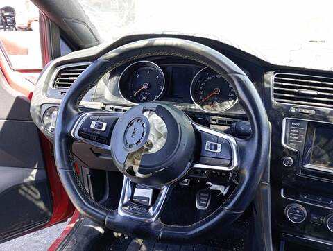 Foto 2ª: Volante Volkswagen Golf GTD BLUEMOTION TECH. 184CV 135KW [CUN] (2013)