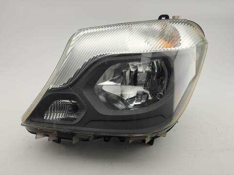 Faro Izquierdo Mercedes Sprinter 310/311/313/314/316 CDI 906.631/633/635/637) 114CV 84KW CAJA CERRADA