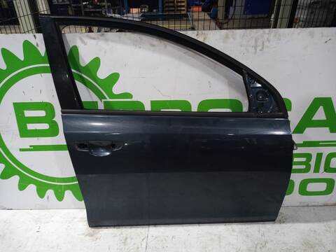 Puerta Delantera Derecha Volkswagen Golf ADVANCE 105CV 77KW