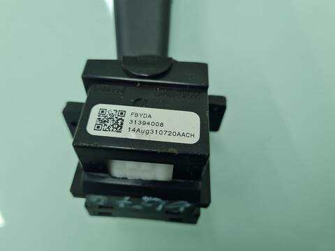 Foto 2ª: Mando Multifuncion Volvo V40 MOMENTUM 114CV 84KW [D4162T] (2015)